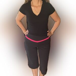 Nike Leggings woman Medium w logo loose leg